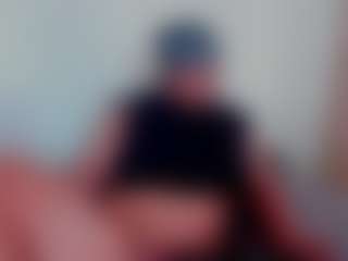 Live cam show with isabellamout - Big Clit on Mixed Magazine Live