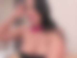 scarlettmore MILF webcam performer live streaming