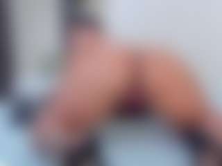 scarlettmore's Live Sex Cam Show