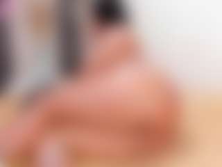 Live cam show with scarlettmore - Shaved Pussy MILF on xplaylive.com