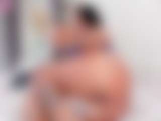 Live cam show with scarlettmore - Curvy MILF on sexylive.show