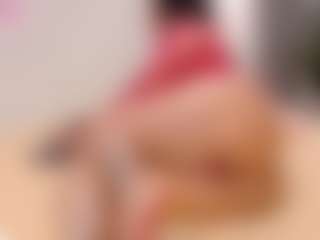Live cam show with scarlettmore - Striptease on TeamSkeetLive