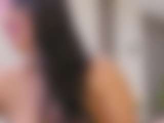 Live cam show with scarlettmore - Striptease MILF on Dolls Live