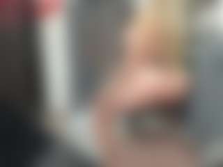 newlisa2018's Live Sex Cam Show