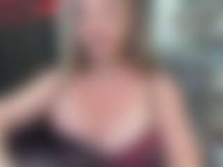 newlisa2018's Live Sex Cam Show