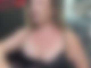 newlisa2018's Live Sex Cam Show