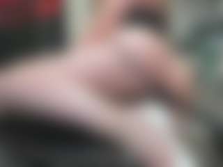 newlisa2018's Live Sex Cam Show