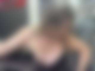 newlisa2018's Live Sex Cam Show