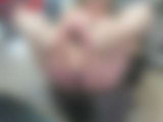 newlisa2018's Live Sex Cam Show