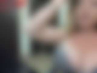 newlisa2018's Live Sex Cam Show