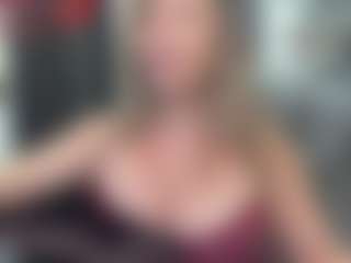 newlisa2018's Live Sex Cam Show