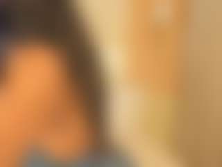 Live cam show with KyleFoxx - Shaved Pussy Brown Hair on Camsoda