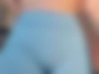 Mia Farrell's Live Sex Cam Show