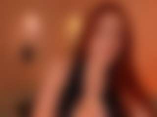 Mia Farrell's Live Sex Cam Show