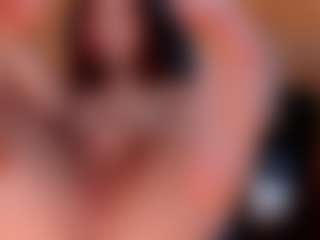 Mia Farrell's Live Sex Cam Show