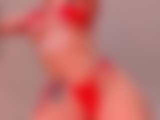 Live cam show with Mia Farrell - Average on Streamer API
