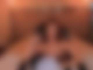 Show de cam en vivo con Mia Farrell - Fingering en Camsoda