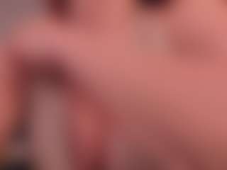 Mia Farrell's Live Sex Cam Show
