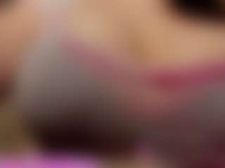 Live cam show with Ayana Delatorre - Cuckold on Big Tits