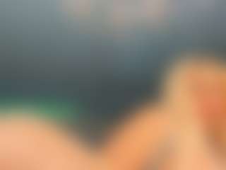 adrianna777's Live Sex Cam Show