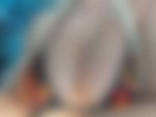 adrianna777's Live Sex Cam Show