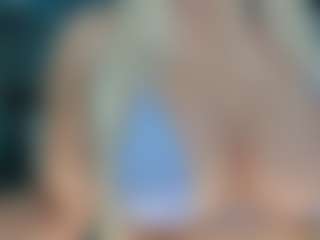 adrianna777's Live Sex Cam Show