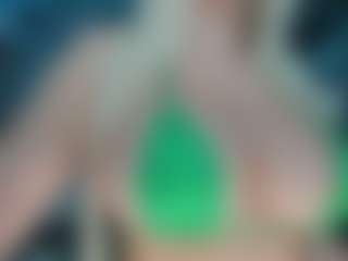 adrianna777's Live Sex Cam Show
