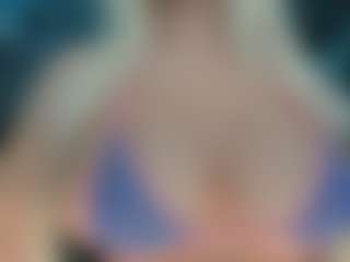 adrianna777's Live Sex Cam Show