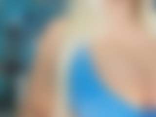 adrianna777's Live Sex Cam Show