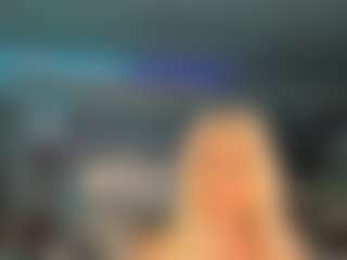 adrianna777's Live Sex Cam Show