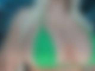 adrianna777's Live Sex Cam Show