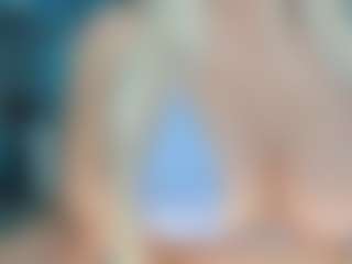 adrianna777's Live Sex Cam Show
