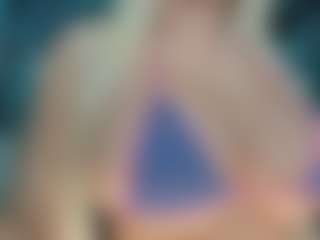 adrianna777's Live Sex Cam Show