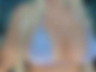 adrianna777's Live Sex Cam Show