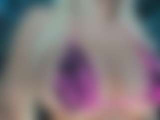 adrianna777's Live Sex Cam Show