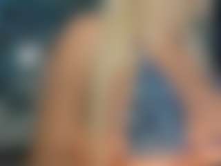 adrianna777's Live Sex Cam Show