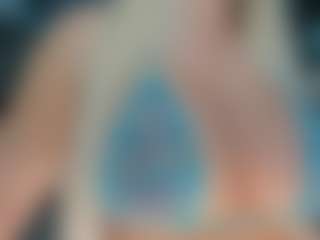 adrianna777's Live Sex Cam Show