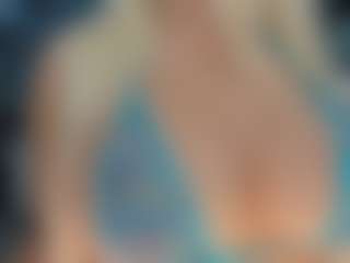 adrianna777's Live Sex Cam Show