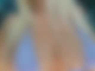 adrianna777's Live Sex Cam Show