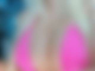 adrianna777's Live Sex Cam Show