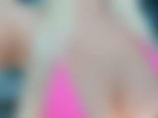 adrianna777's Live Sex Cam Show