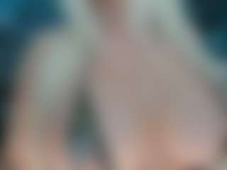 adrianna777's Live Sex Cam Show