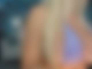 adrianna777's Live Sex Cam Show