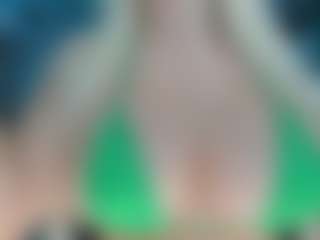 adrianna777's Live Sex Cam Show