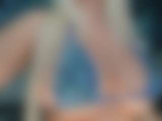 adrianna777's Live Sex Cam Show