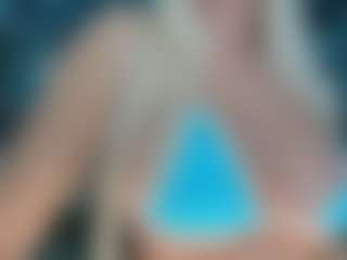 adrianna777's Live Sex Cam Show