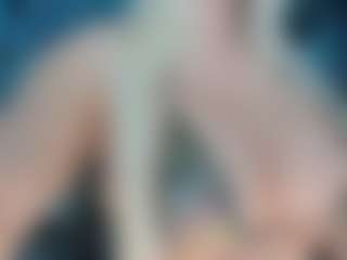 adrianna777's Live Sex Cam Show