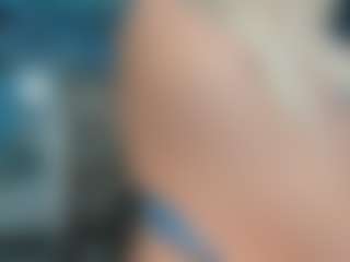adrianna777's Live Sex Cam Show