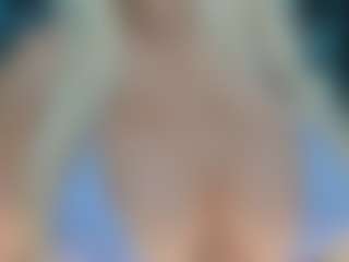 adrianna777's Live Sex Cam Show