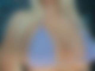 adrianna777's Live Sex Cam Show